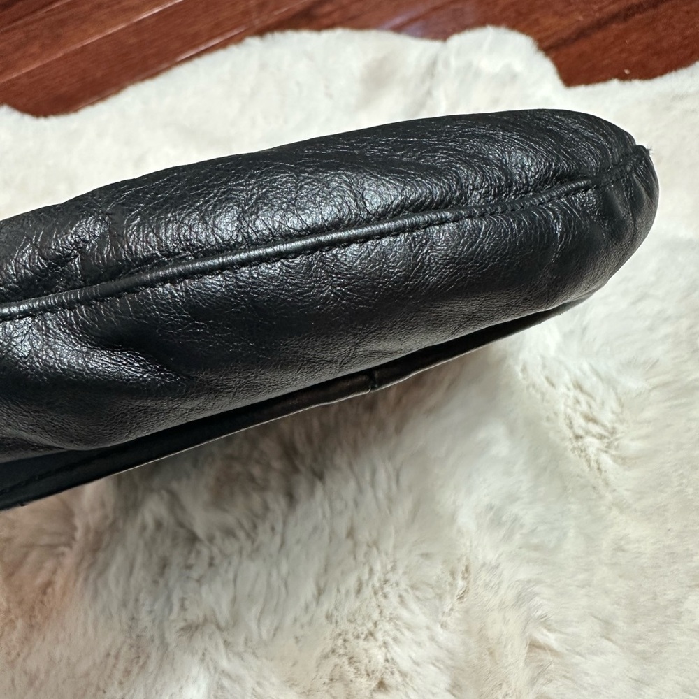 Harley-Davidson Black Womens Leather Cap
( broken brim interior) - Picture 12 of 16